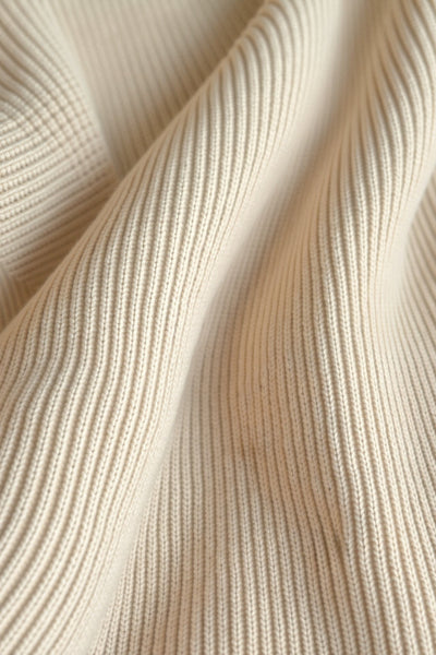 Rückansicht-Detail des Herren Zip-Up Hoodies in klassischer Baumwollmischung