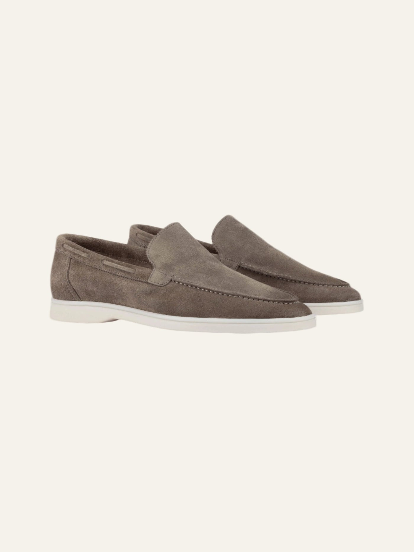 Frontansicht der Herren Loafers in braunem Suede