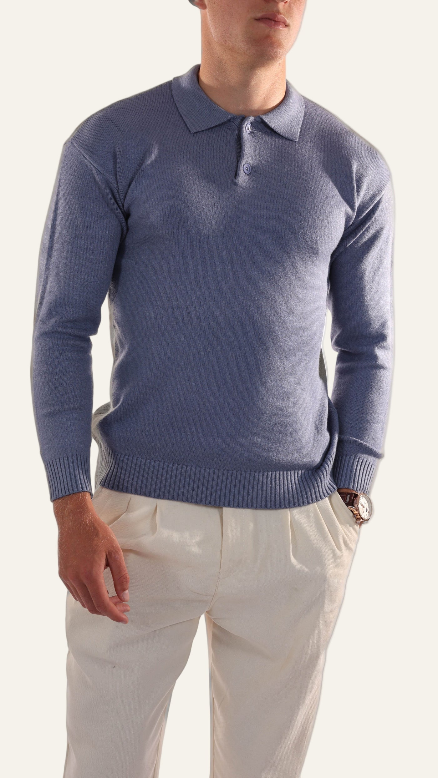 Frontansicht des Langarm-Poloshirts Blau
